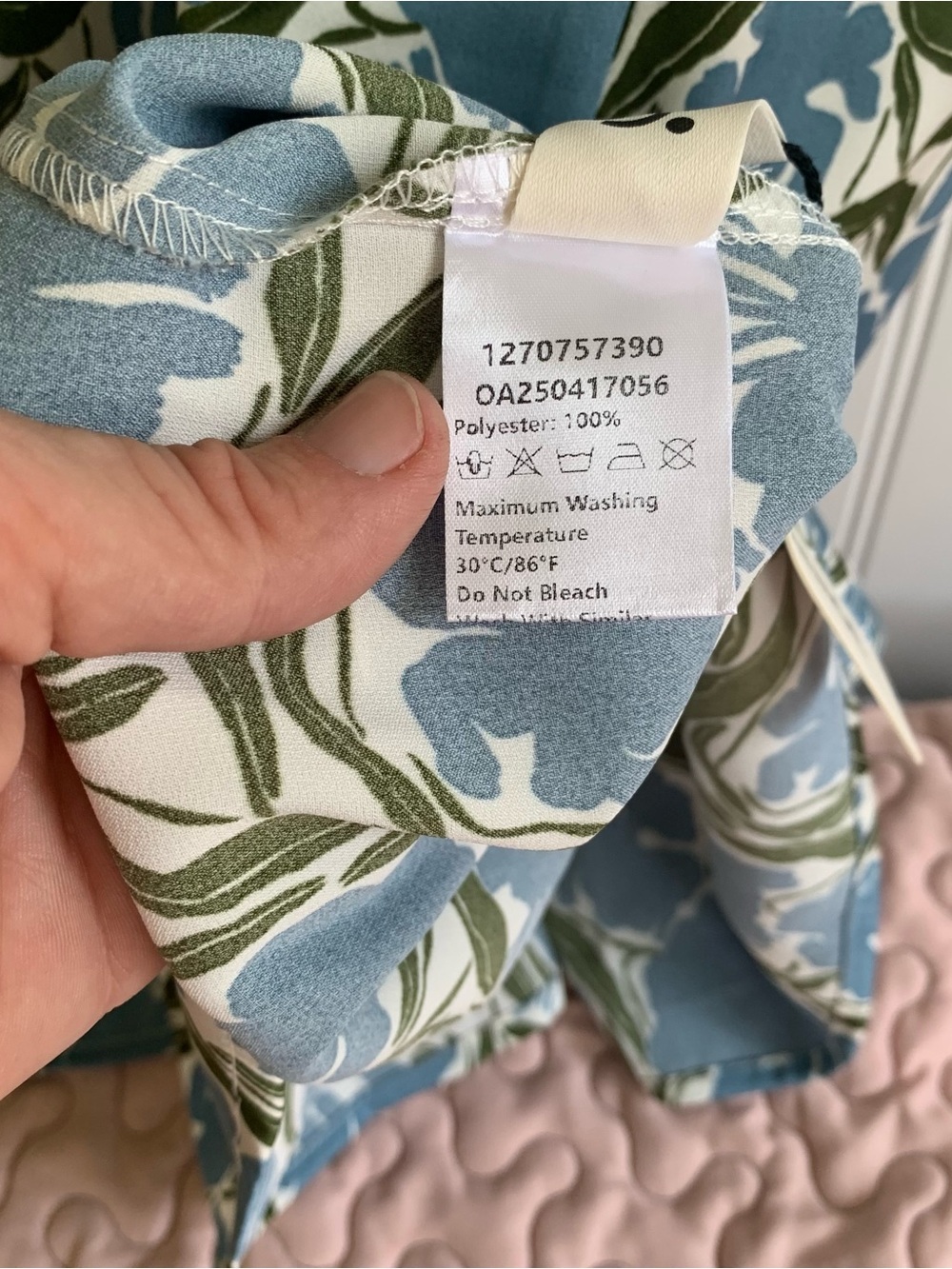 Commense Blue and Cream Floral Halter Maxi Dress Like New Medium - Picture 9 of 10